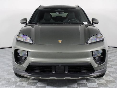 Used 2025 Porsche Macan Electric image 10