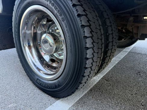 Used 2012 Ford F550 4x4 Regular Cab Super Duty w/ Payload Upgrade Pkg image 26