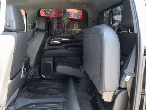 Used 2024 GMC Sierra 1500 SLT RWD image 35