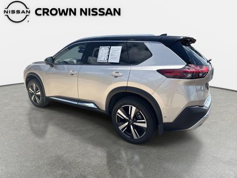 Used 2023 Nissan Rogue Platinum w/ Platinum Premium Package FWD image 4