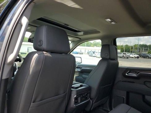 New 2026 GMC Sierra 1500 SLT w/ SLT Premium Plus Package AWD/4WD image 15