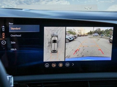 Used 2026 Cadillac Optiq Luxury 2 image 9