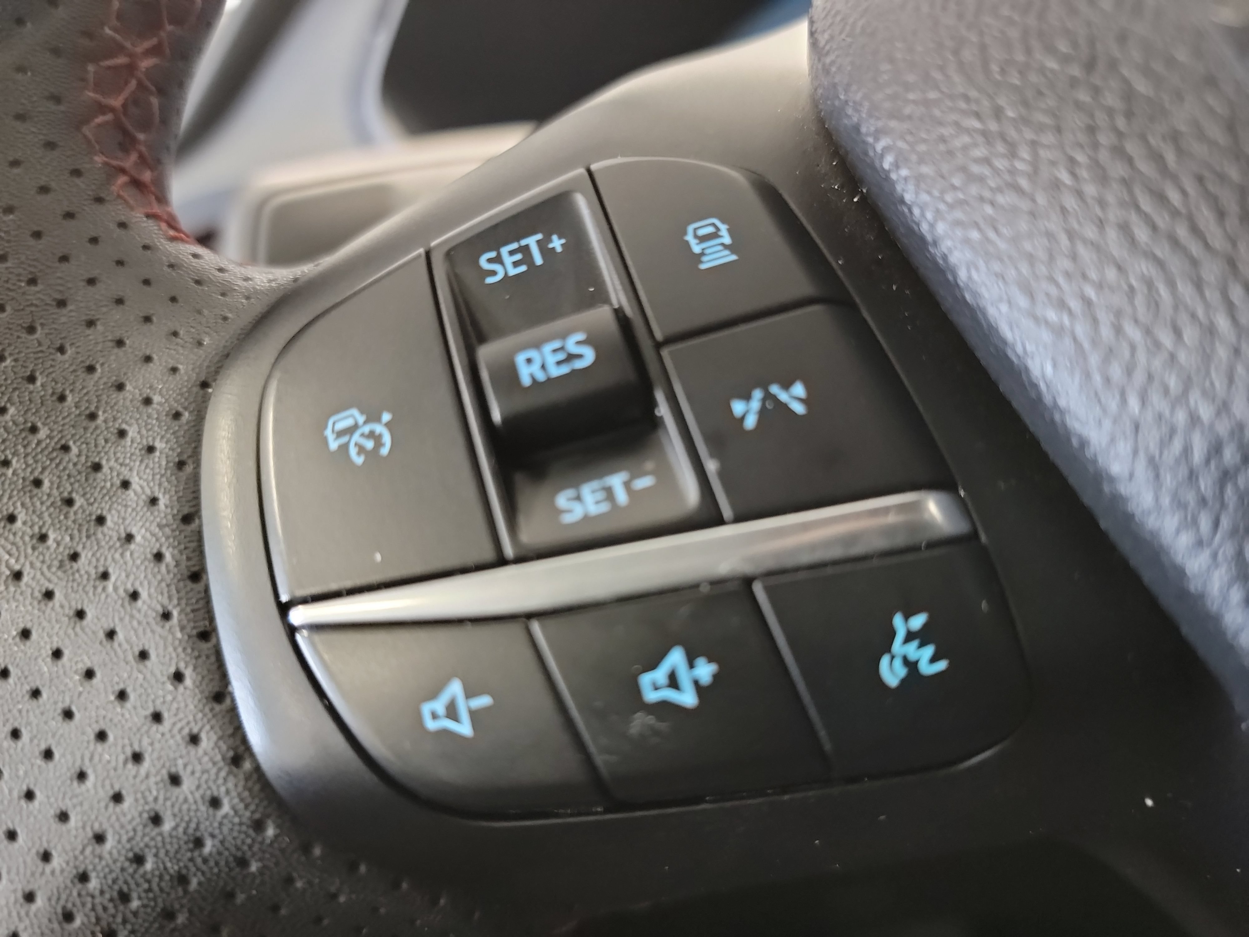 Used 2023 Ford Escape ST-Line Select w/ Tech Pack #2 AWD/4WD image 33
