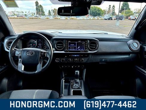 Used 2020 Toyota Tacoma TRD Off-Road image 27