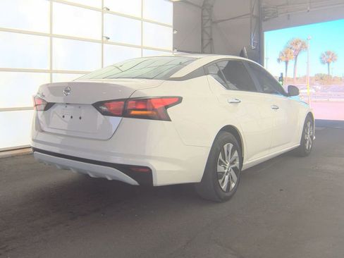 Used 2021 Nissan Altima 2.5 S image 4