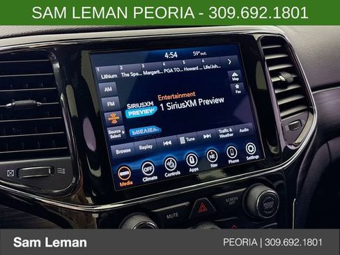 Used 2021 Jeep Grand Cherokee Laredo X image 15