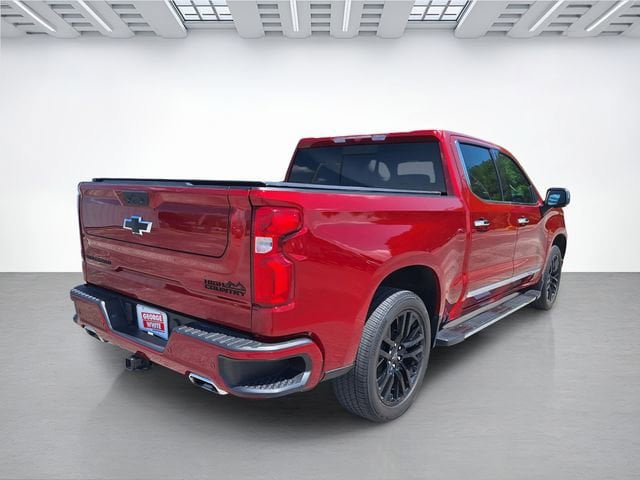 Used 2024 Chevrolet Silverado 1500 High Country w/ High Country Premium Package AWD/4WD image 4