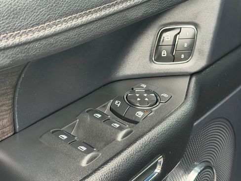 Used 2020 Ford Expedition Max Limited w/ Equipment Group 302A AWD/4WD image 10