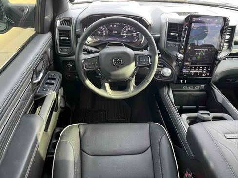 Used 2025 RAM 1500 Limited AWD/4WD image 10