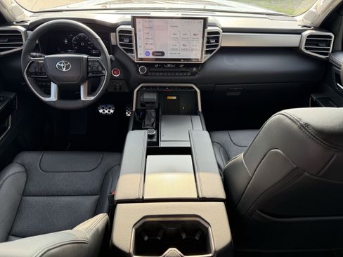 Used 2024 Toyota Sequoia Limited image 13