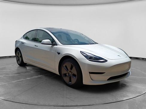 Used 2023 Tesla Model 3 Long Range AWD/4WD image 3