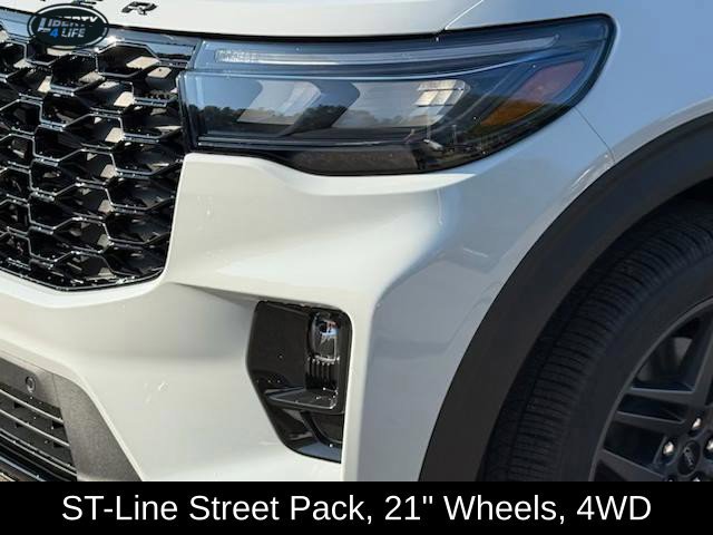 Used 2027 Ford Explorer ST-Line w/ Premium Package AWD/4WD image 9