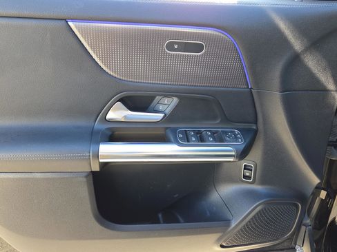 Used 2022 Mercedes-Benz GLA 250 image 21