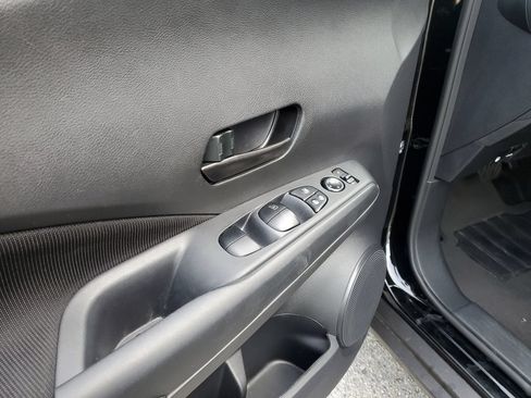 Certified 2025 Nissan Kicks Play S FWD image 16
