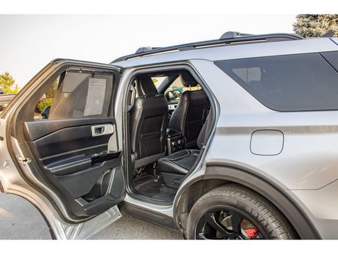 Used 2021 Ford Explorer ST w/ ST Street Pack AWD/4WD image 15