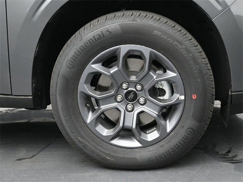 New 2025 Ford Maverick XLT w/ XLT Luxury Package image 31