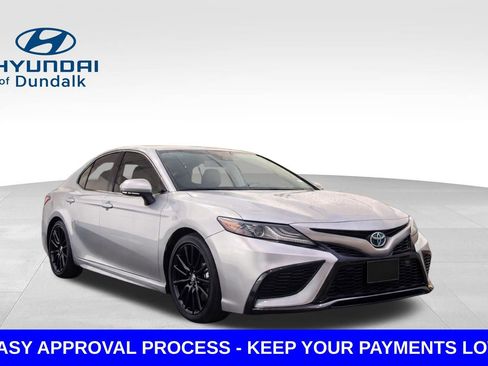 Used 2024 Toyota Camry XSE w/ Navigation Package FWD image 3