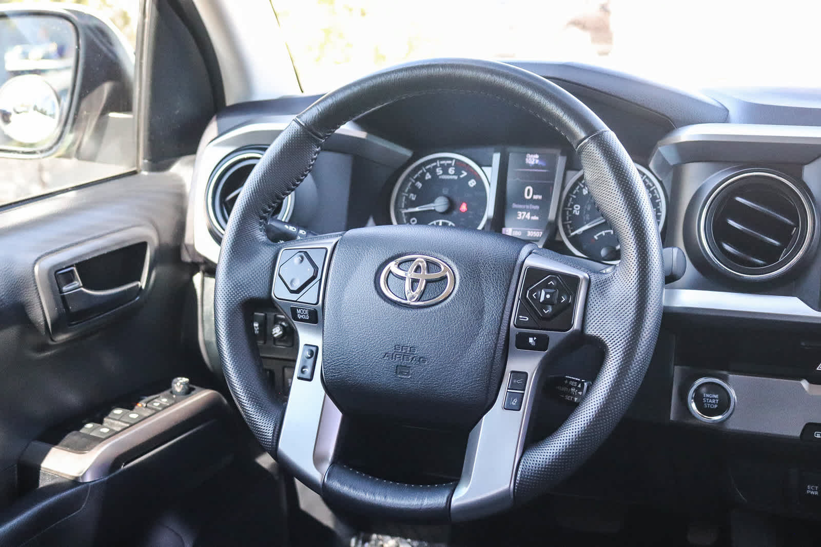 Used 2023 Toyota Tacoma SR5 RWD image 15