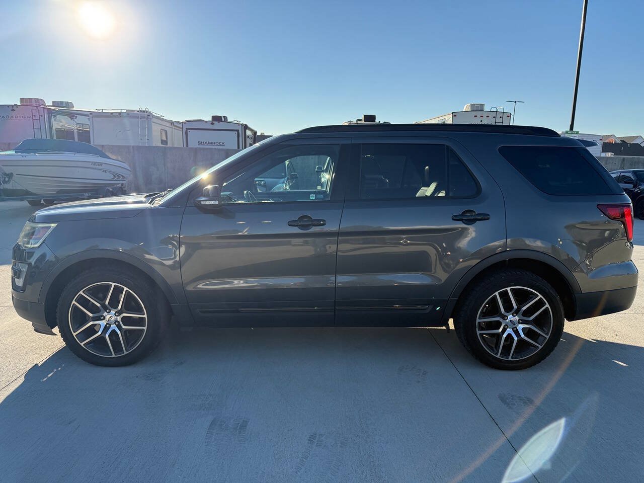 Used 2017 Ford Explorer Sport w/ Equipment Group 401A AWD/4WD image 6