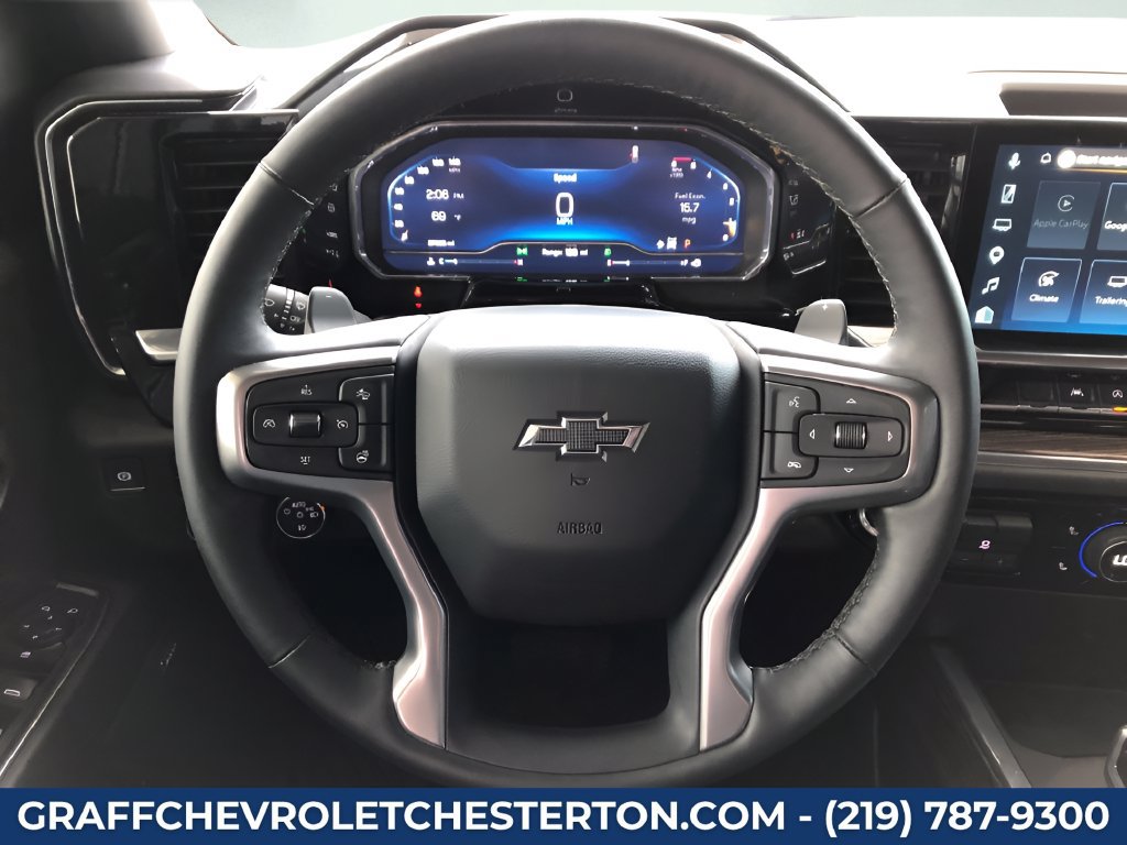 Used 2025 Chevrolet Silverado 1500 LT Trail Boss w/ Convenience Package II AWD/4WD image 15