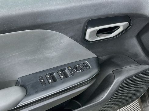 Used 2025 Kia K4 FWD image 15