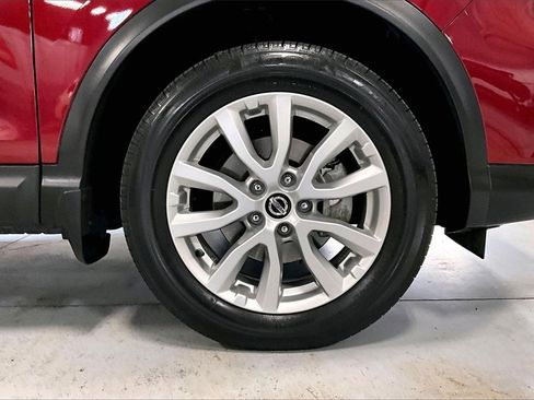 Certified 2022 Nissan Rogue Sport SV image 8