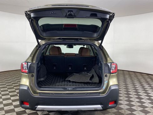 Used 2024 Subaru Outback Touring AWD/4WD image 7
