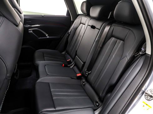 New 2025 Audi Q5 Premium Plus image 8