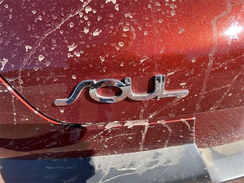 Used 2021 Kia Soul S image 16