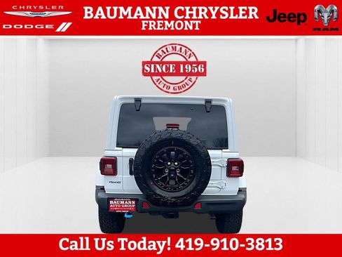 Used 2023 Jeep Wrangler Unlimited Rubicon 4xe AWD/4WD image 5