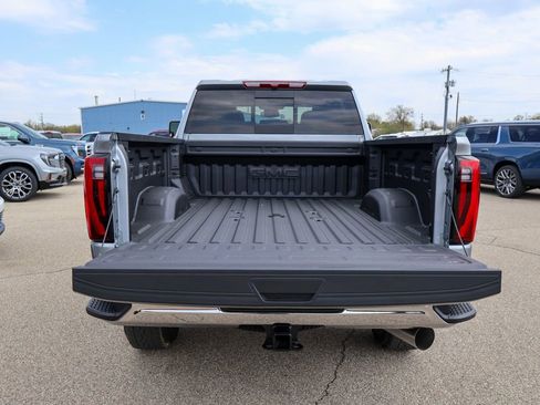 New 2026 GMC Sierra 2500 SLT image 6