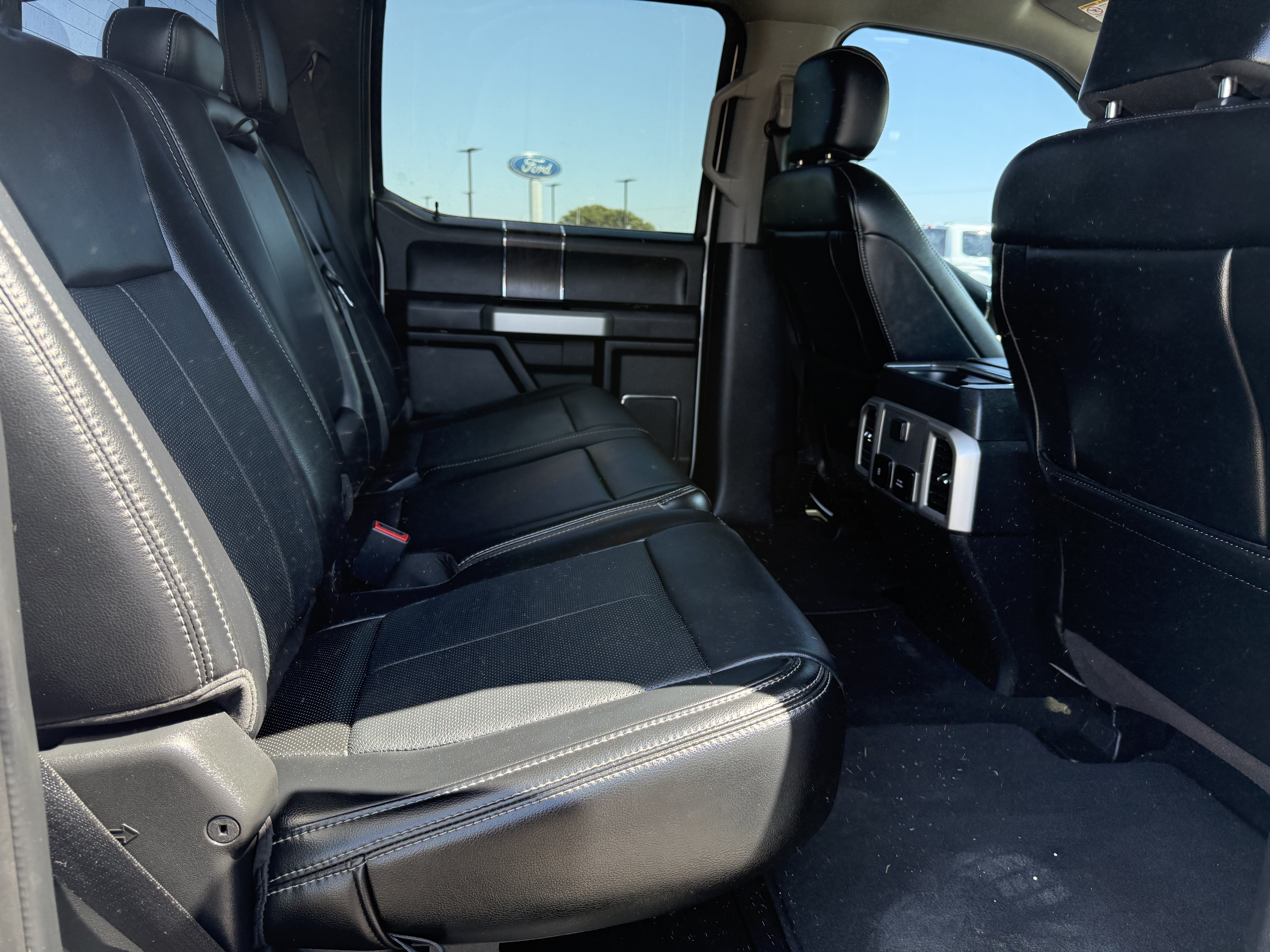 Used 2020 Ford F350 Lariat w/ Lariat Value Package AWD/4WD image 10