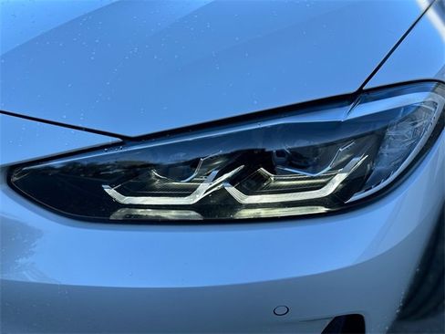 Used 2024 BMW 430i Convertible w/ Premium Package image 9