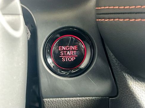 Used 2025 Honda HR-V Sport image 19