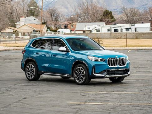Used 2023 BMW X1 xDrive28i w/ Convenience Package image 3