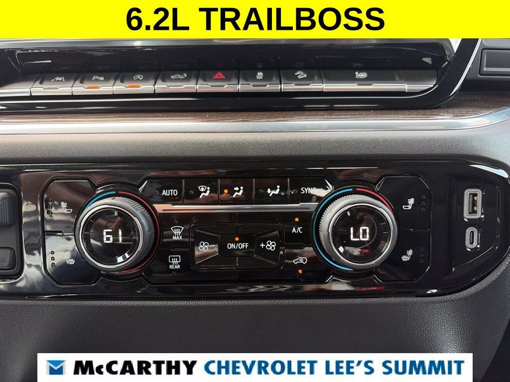 Used 2023 Chevrolet Silverado 1500 LT Trail Boss w/ Convenience Package II AWD/4WD image 8