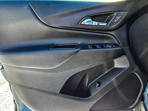 Certified 2024 Chevrolet Equinox LT image 10