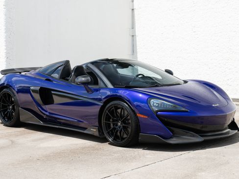 Used 2020 McLaren 600LT Spider RWD image 2