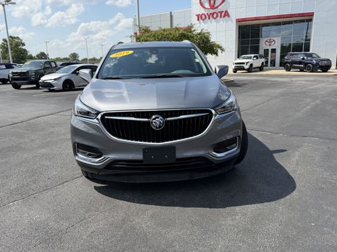 Used 2019 Buick Enclave Premium w/ Experience Buick Package AWD/4WD image 2