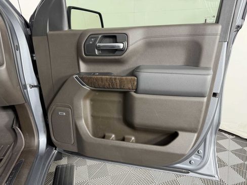 Used 2019 GMC Sierra 1500 Denali w/ Denali Ultimate Package AWD/4WD image 13