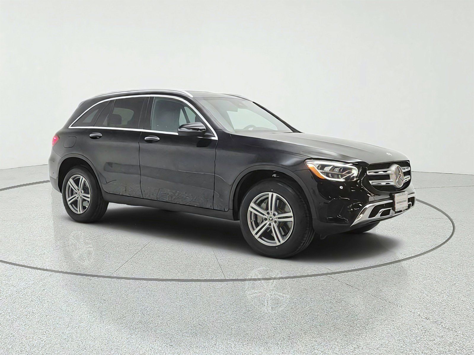 Used 2022 Mercedes-Benz GLC 300 image 3