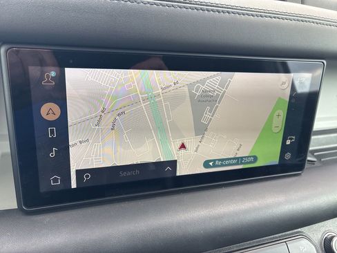 Used 2020 Land Rover Defender 110 HSE image 12