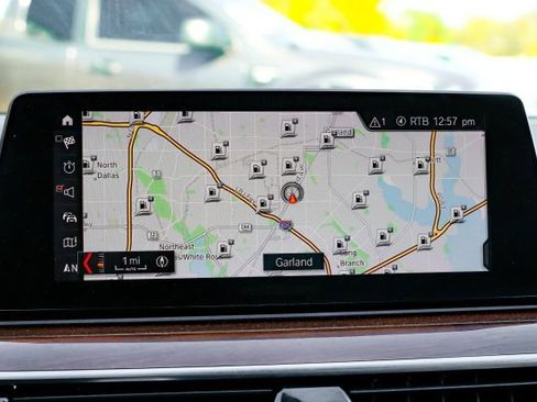 Used 2019 BMW 540i w/ Executive Package image 28