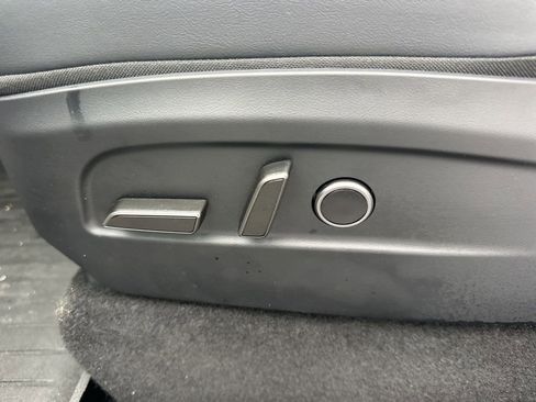 Used 2026 Tesla Model Y Long Range image 10