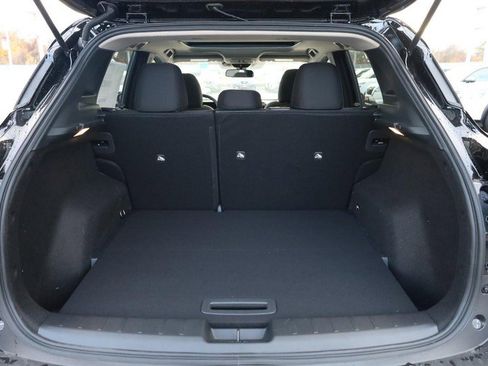 New 2026 Nissan Kicks SV w/ SV Premium Package image 7