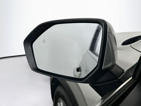 Used 2025 Hyundai Palisade SEL FWD image 16