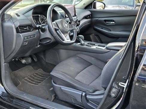 Used 2021 Nissan Sentra SV image 11