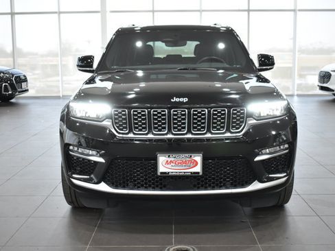 Used 2022 Jeep Grand Cherokee Summit w/ Luxury Tech Group V image 6