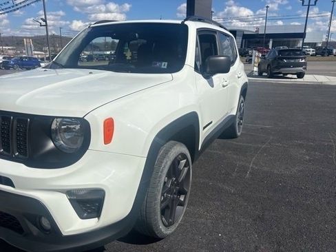 Used 2021 Jeep Renegade Latitude image 2