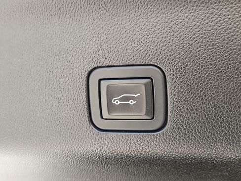 Used 2024 GMC Yukon SLT AWD/4WD image 29